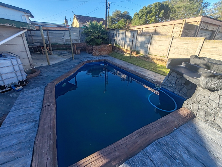 3 Bedroom Property for Sale in Bothasrus Eastern Cape
